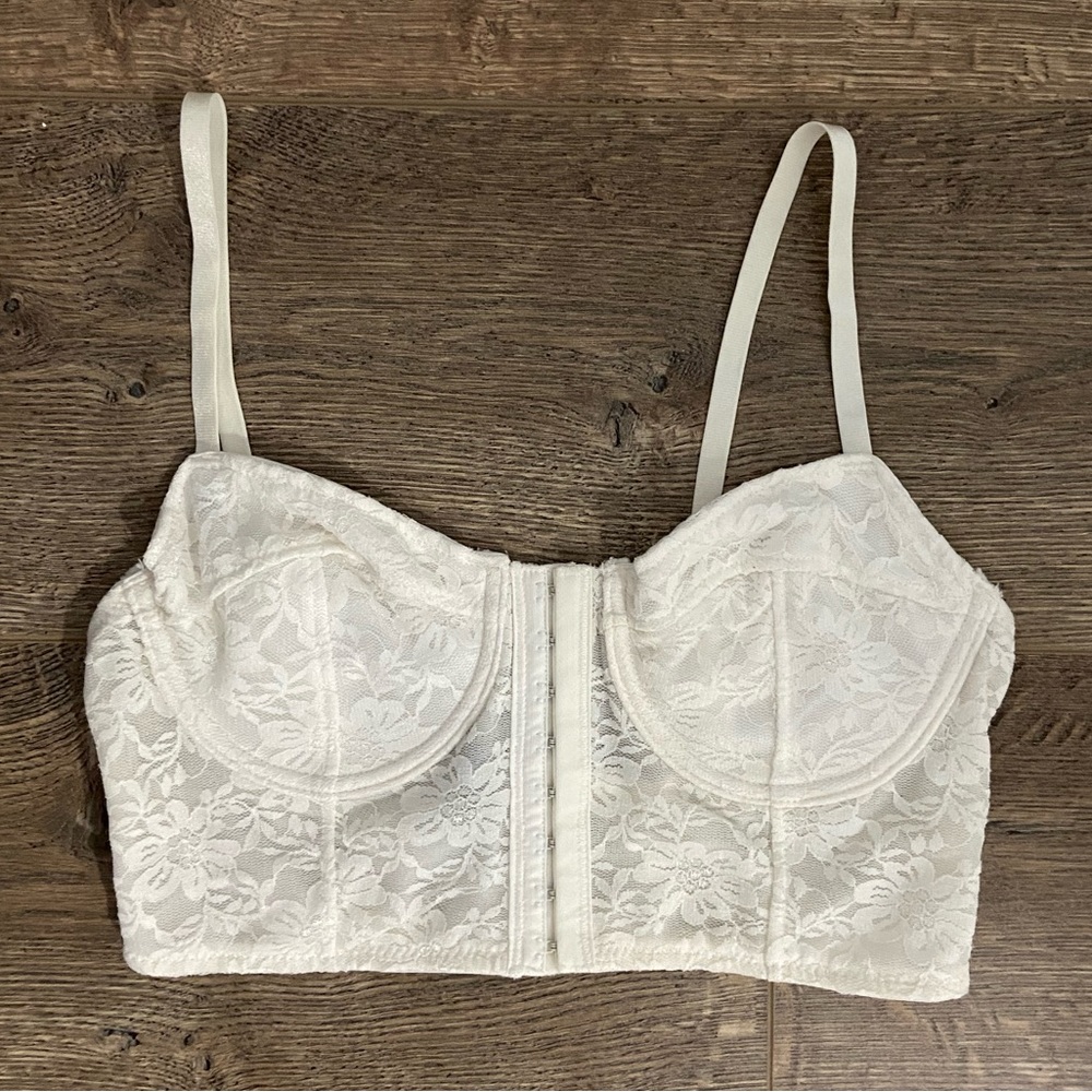 NWOT Bebe White Lace Bustier Top